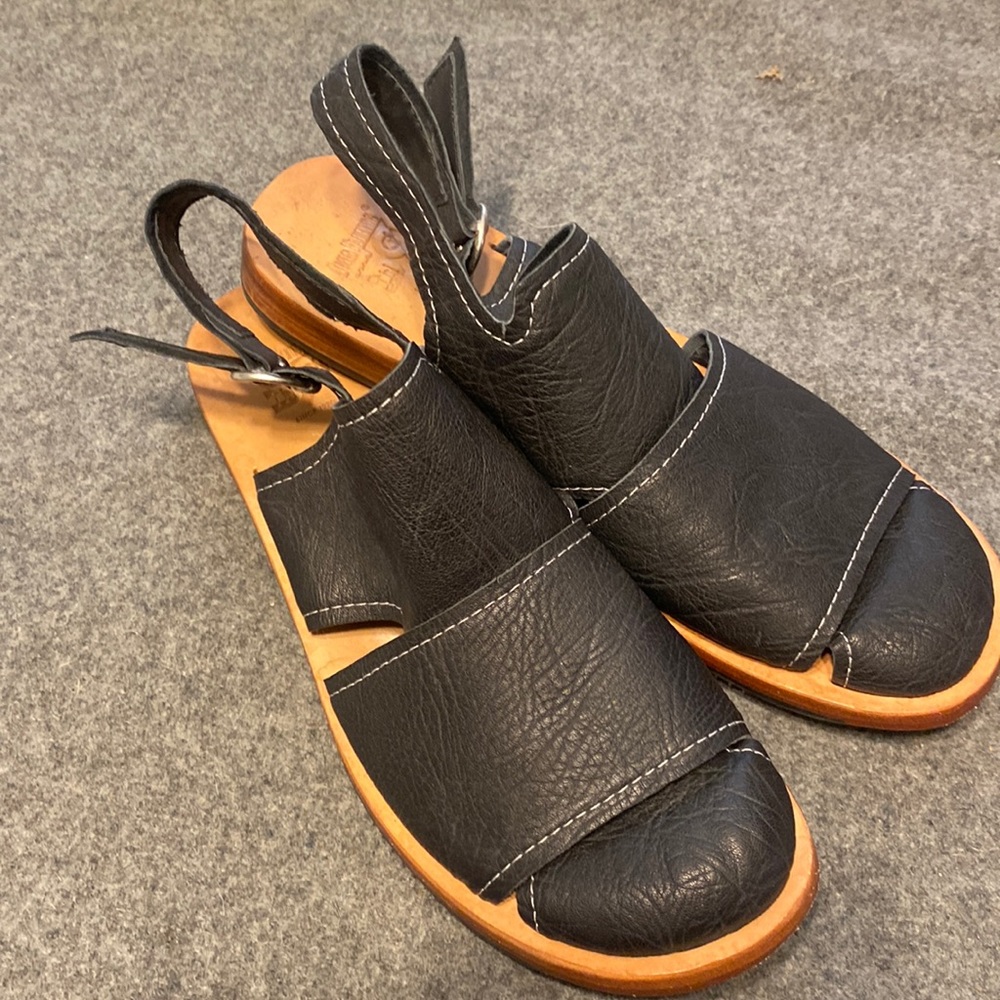 Fluevog rivers chira 10.5 Black